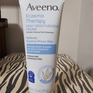 Aveeno Eczema Therapy Daily Moisturizing Cream